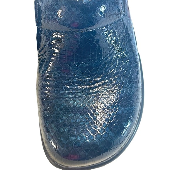 Alegria Blue Snakeskin Keli Clogs Slip On KEL-165 Size 8/39 Nurse Work Shoes - Picture 8 of 9